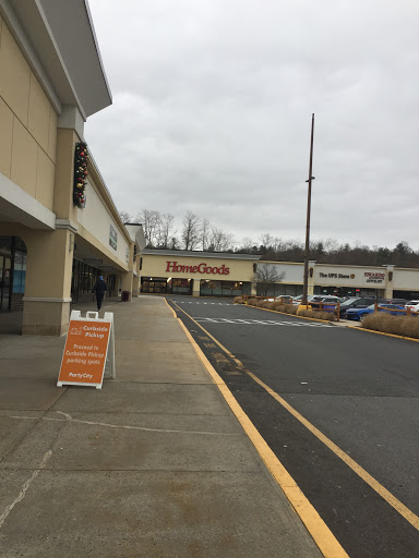 Shopping Mall «Crossroads Shopping Center», reviews and photos, 409 Tarrytown Rd, White Plains, NY 10607, USA