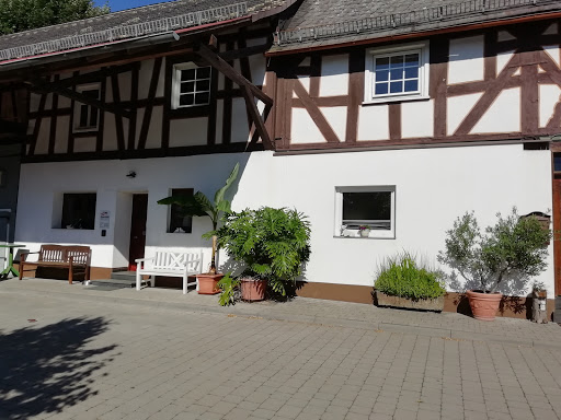 Pfeiffer & Wegner veterinary practice unter Bad Endbach, 