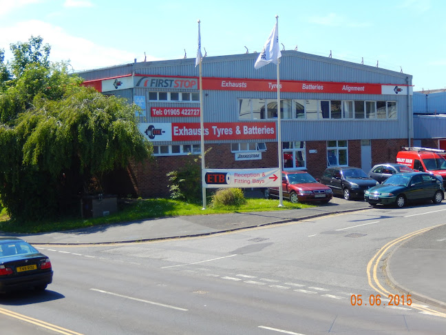 Reviews of ETB Autocentres - Tyres & MOT - Hylton Road in Worcester - Tire shop