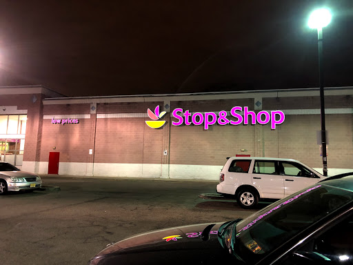 Grocery Store «Super Stop & Shop», reviews and photos, 801 Newark Ave, Elizabeth, NJ 07208, USA