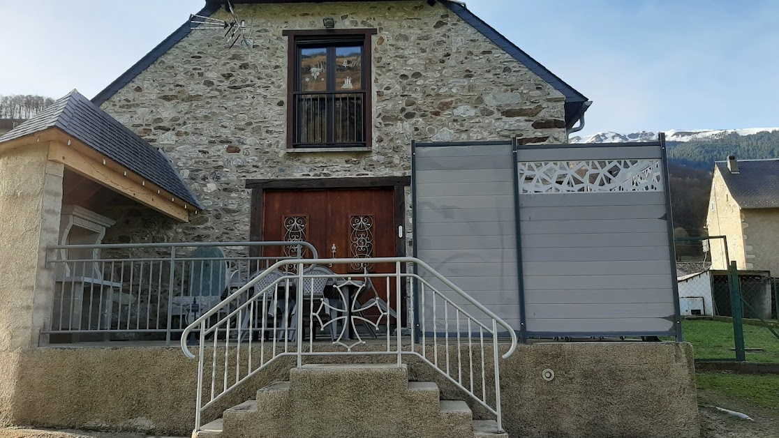 La Grange aux Chats chez Damien PUJO-POURRET à Campan (Hautes-Pyrénées 65)