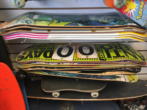 Sporting Goods Store «Second Wind Sports», reviews and photos, 5321 Topanga Canyon Blvd, Woodland Hills, CA 91364, USA