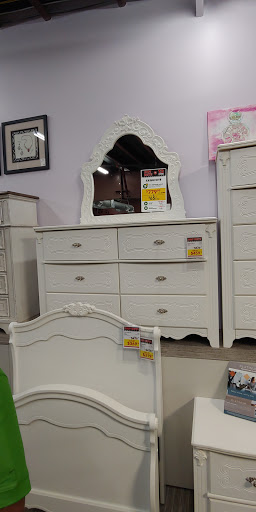 Furniture Store «Furniture On Consignment», reviews and photos, 4506 E 13th St N, Wichita, KS 67208, USA