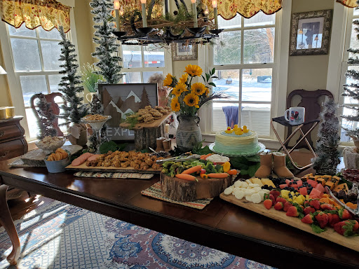 Lodge «The Farmhouse Inn», reviews and photos, 108 W Swan St, Centerville, TN 37033, USA