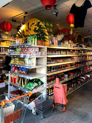 Rezensionen über Hong Kong in La Chaux-de-Fonds - Supermarkt