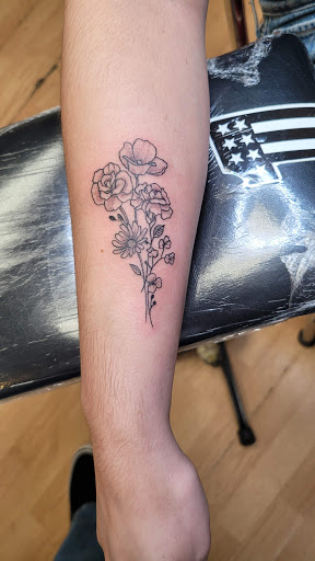 Tattoo Shop «White Lotus Tattoo & Fine Art», reviews and photos, 59 Main St, Toms River, NJ 08753, USA