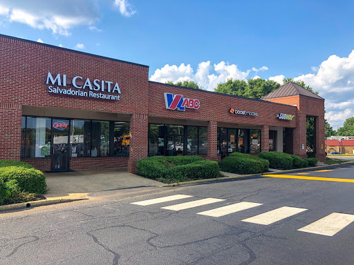 Pantops Shopping Center, 250 Free Bridge Ln, Charlottesville, VA 22911, USA, 