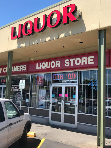 Liquor Store «Oak Grove Liquor Store», reviews and photos, 14632 SE McLoughlin Blvd, Portland, OR 97267, USA