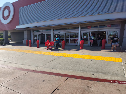 Department Store «Target», reviews and photos, 11051 Victory Blvd, North Hollywood, CA 91606, USA