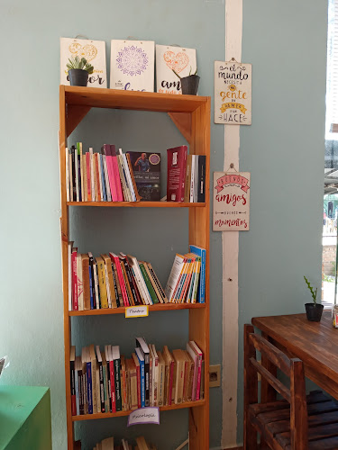 Proteo libros objetos café - Librería