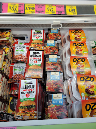 Grocery Store «Grocery Outlet Bargain Market», reviews and photos, 1366 E Main St, Woodland, CA 95776, USA