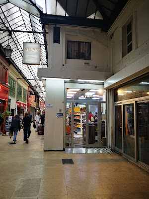 Velan à Paris