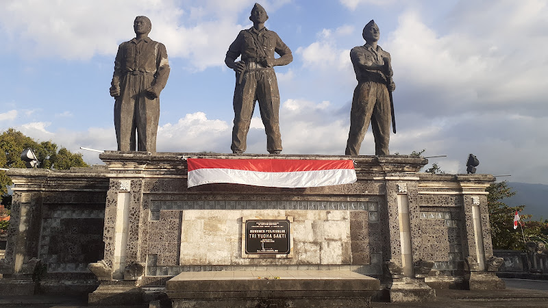Monumen Perjuangan Tugu Tiga Singaraja