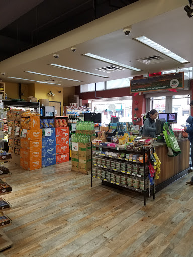 Gourmet Grocery Store «Yes! Organic Market Capitol Hill», reviews and photos, 410 8th St SE, Washington, DC 20003, USA