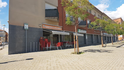 Manguito,s Bar - Passeig de la Ribera, 33, 08420 la Barriada Nova, Barcelona, Spain