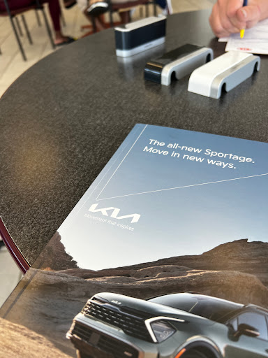 Kia Dealer «Kia of East Syracuse», reviews and photos, 6717 Manlius Center Rd, East Syracuse, NY 13057, USA