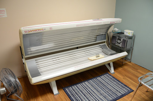 Book Store «Book Trader Tan America», reviews and photos, 217 N 2nd Ave W, Newton, IA 50208, USA