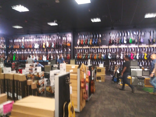 Shopping Mall «Horizon Park Shopping Center», reviews and photos, 3904 W Hillsborough Ave, Tampa, FL 33614, USA