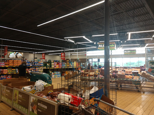 Supermarket «ALDI», reviews and photos, 1248 S Broad St, Wallingford, CT 06492, USA