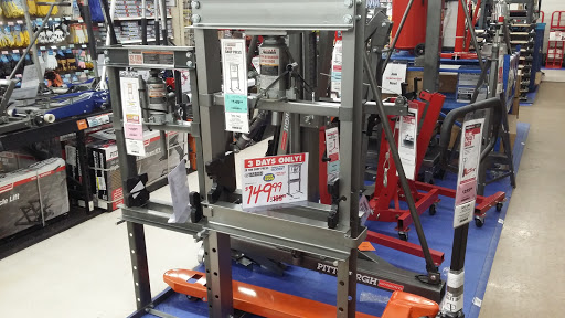 Hardware Store «Harbor Freight Tools», reviews and photos, 415 N Military Hwy STE 4, Norfolk, VA 23502, USA