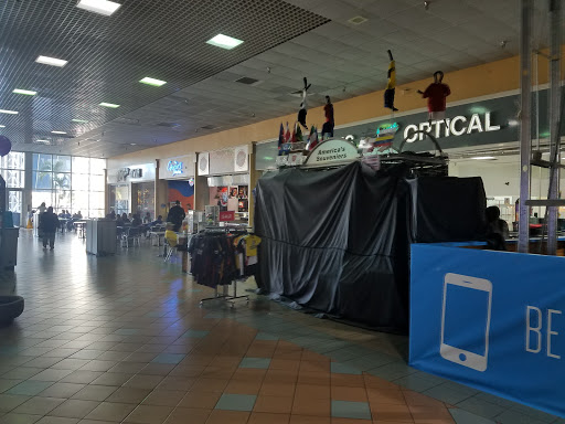 Shopping Mall «Fifth and Alton», reviews and photos, 1100 6th St, Miami Beach, FL 33139, USA