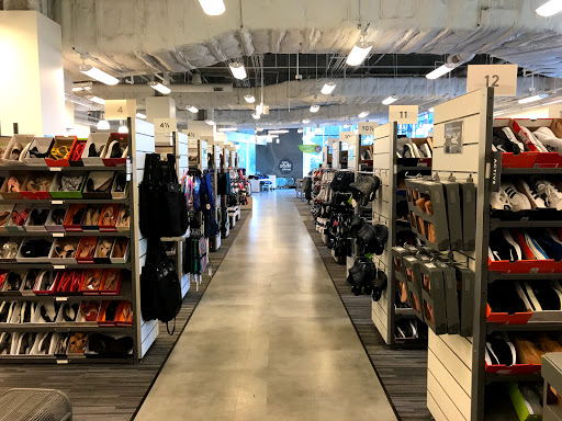 Department Store «Nordstrom Rack Skyview Center», reviews and photos, 4024 College Point Blvd, Flushing, NY 11354, USA