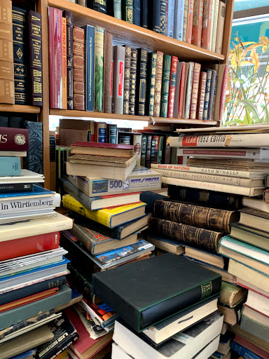 Book Store «Karen Wickliff-Books», reviews and photos, 3527 N High St, Columbus, OH 43214, USA