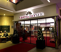 Boulevard Café im Grand Elysée Hamburg photo
