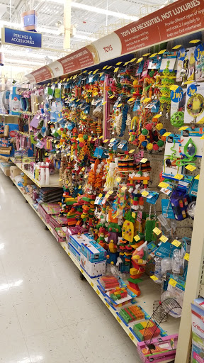 Pet Supply Store «PetSmart», reviews and photos, 7574 Voice of America Centre Dr, West Chester Township, OH 45069, USA