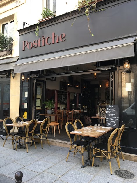 Postiche Bistrot à Paris