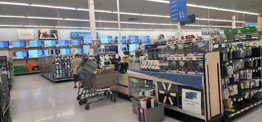 Discount Store «Walmart», reviews and photos, 13020 Riverdale Dr NW, Coon Rapids, MN 55448, USA