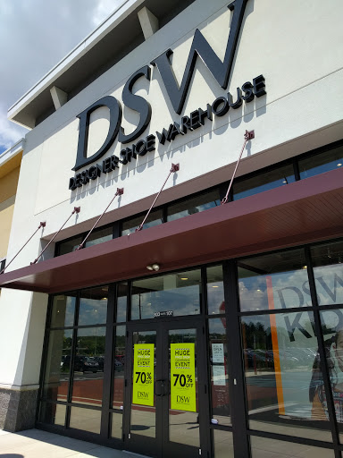 Shoe Store «DSW Designer Shoe Warehouse», reviews and photos, 833 N Krocks Rd #107, Allentown, PA 18106, USA