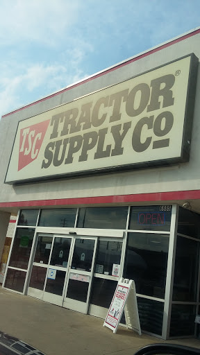Home Improvement Store «Tractor Supply Co.», reviews and photos, 6885 US-322, Franklin, PA 16323, USA