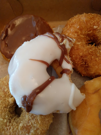 Donut Shop «County Donuts», reviews and photos, 1218 S Roselle Rd, Schaumburg, IL 60193, USA