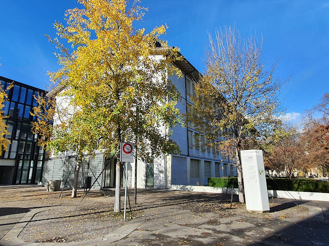 Rezensionen über Kaufmännische Berufsfachschule Solothurn in Grenchen - Schule