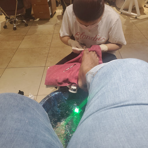 Beauty Salon «Eminence Nail & Spa», reviews and photos, 3495 Buckhead Loop NE #230, Atlanta, GA 30326, USA