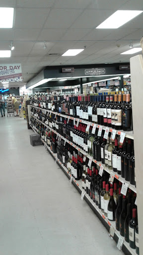Liquor Store «Applejack Wine & Spirits», reviews and photos, 3320 Youngfield St, Wheat Ridge, CO 80033, USA