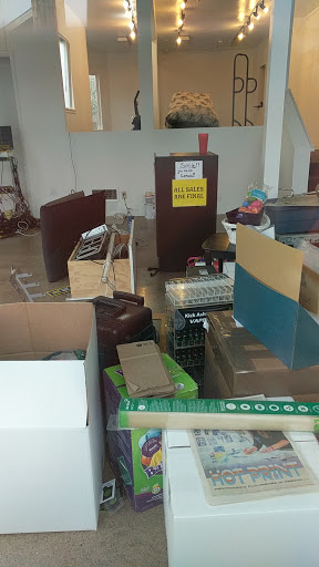 Tobacco Shop «Cornerstone Glass Campus Store», reviews and photos, 446 E 13th Ave, Eugene, OR 97401, USA