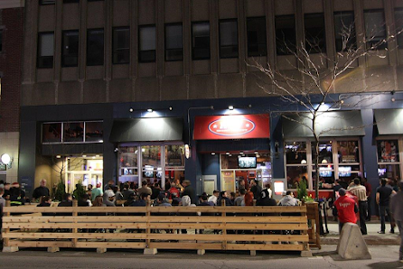 MVP Restaurant & Bar-Sportif 200 Rue Sainte-Catherine E, Montréal, QC H2X 1L1, Canada