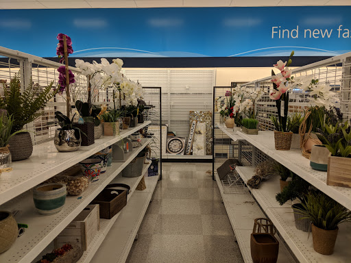 Clothing Store «Ross Dress for Less», reviews and photos, 1030 N Rengstorff Ave, Mountain View, CA 94043, USA