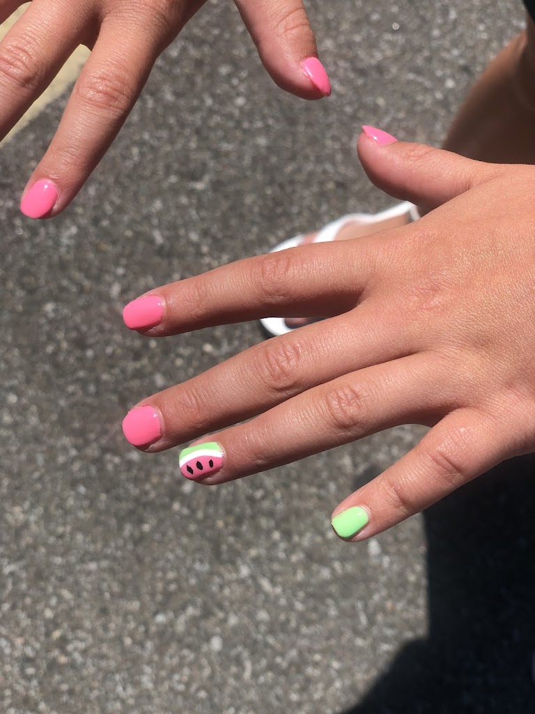 Unique Nail Salon Harrison, OH 45030 Services and Reviews