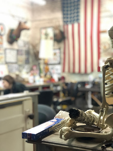 Tattoo Shop «Ironclad Tattoo Gallery», reviews and photos, 194 N 2nd Ave, Saltillo, MS 38866, USA