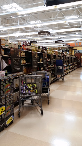 Grocery Store «Kroger», reviews and photos, 143 Henslee Dr, Dickson, TN 37055, USA