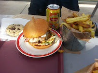 Plats et boissons du Restaurant américain Cheese & Burger - Club hippique à Aix-en-Provence - n°18