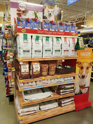 Pet Supply Store «PetSmart», reviews and photos, 6106 Shops Way, Northborough, MA 01532, USA