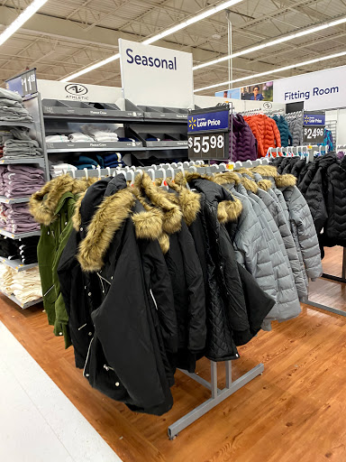 Discount Store «Walmart», reviews and photos, 1220 Old Country Rd, Westbury, NY 11590, USA