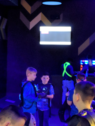 Restaurant «Main Event Entertainment», reviews and photos, 200 Quinn Dr, Pittsburgh, PA 15275, USA