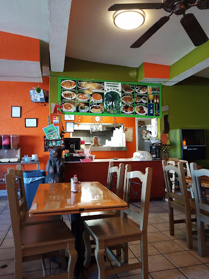 Restaurante Y Pupuseria La Ceiba - 4606 E Alondra Blvd, Compton, CA 90221