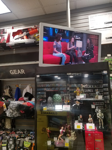 Video Game Store «GameStop», reviews and photos, 3158 Steinway St, Astoria, NY 11103, USA