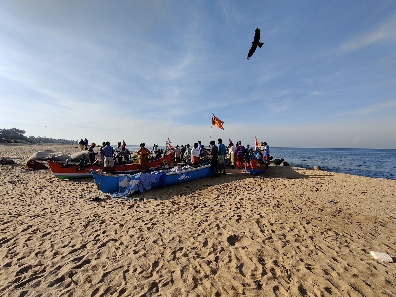 Ullal beach'in fotoğrafı - rahatlamayı sevenler arasında popüler bir yer